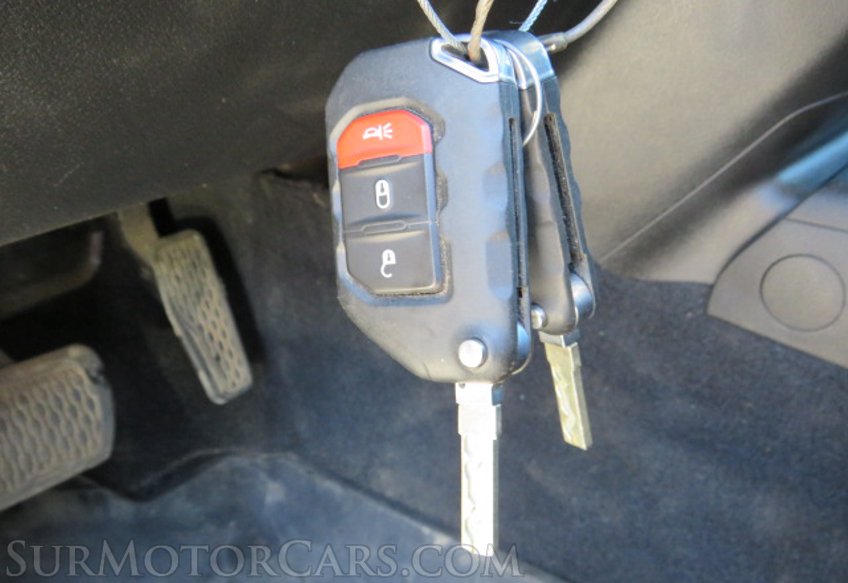 2020 Jeep Wrangler - Image 30