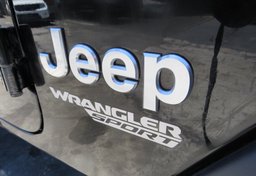 2020 Jeep Wrangler - Image 17
