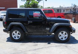 2020 Jeep Wrangler - Image 12