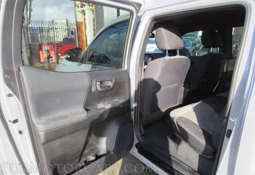 2021 Toyota Tacoma - Image 23