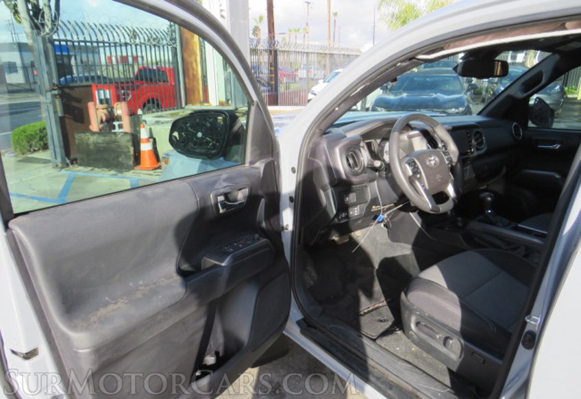 2021 Toyota Tacoma - Image 21