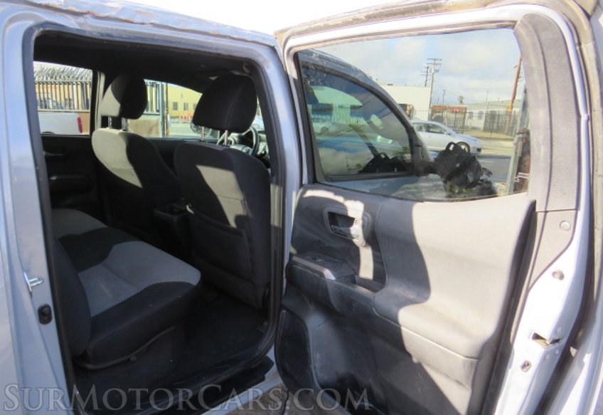 2021 Toyota Tacoma - Image 24