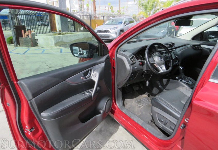 2020 Nissan Rogue Sport - Image 22