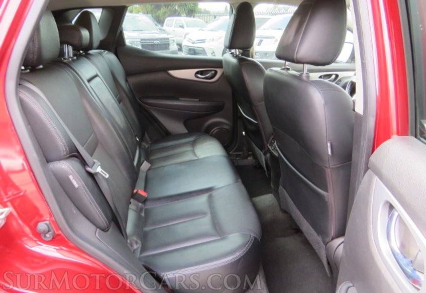 2020 Nissan Rogue Sport - Image 32