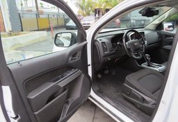 2022 Chevrolet Colorado - Image 21