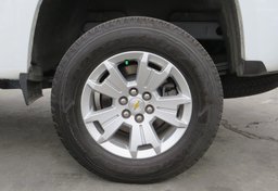 2022 Chevrolet Colorado - Image 20