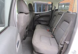 2022 Chevrolet Colorado - Image 31