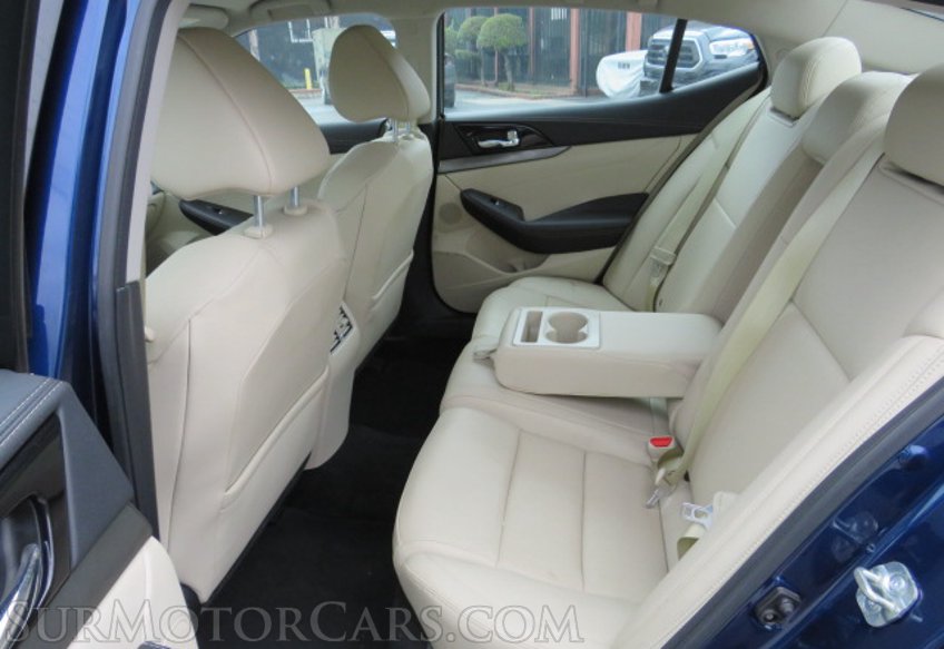 2020 Nissan Maxima - Image 30