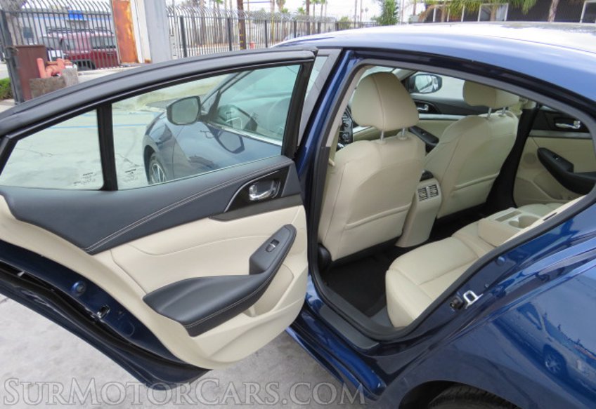 2020 Nissan Maxima - Image 22