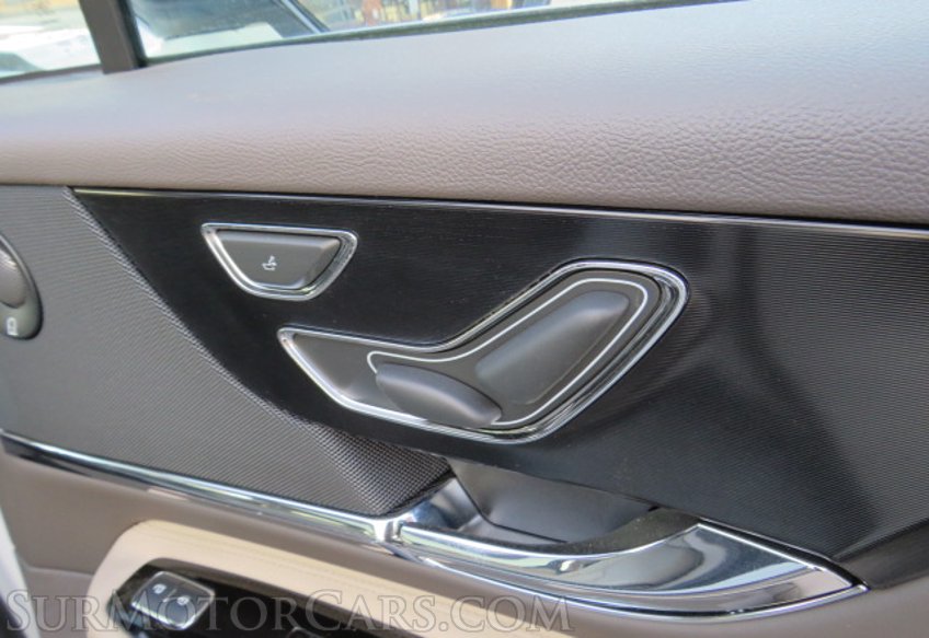 2020 Lincoln Corsair - Image 38