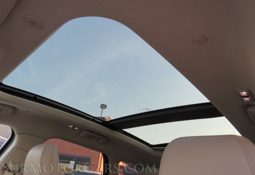 2020 Lincoln Corsair - Image 32