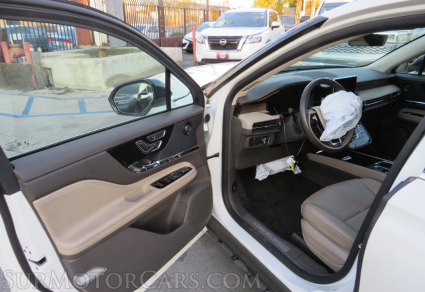 2020 Lincoln Corsair - Image 20