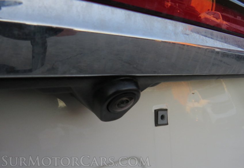 2020 Lincoln Corsair - Image 17