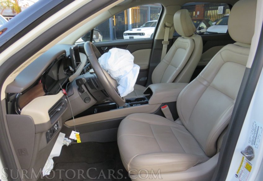 2020 Lincoln Corsair - Image 26