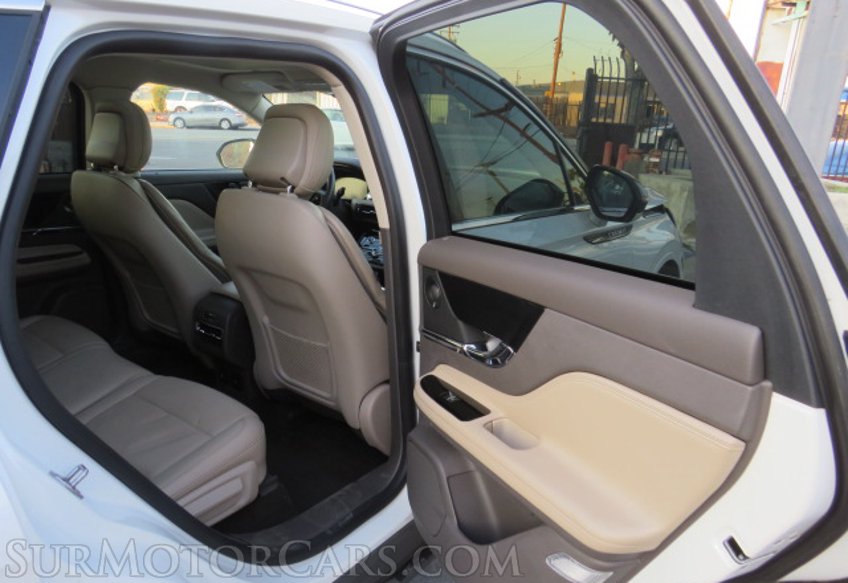 2020 Lincoln Corsair - Image 23