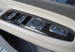 2020 Lincoln Corsair - Image 40