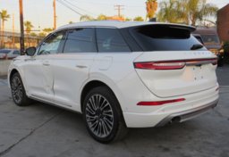 2020 Lincoln Corsair - Image 10