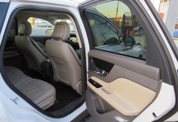 2020 Lincoln Corsair - Image 23