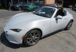 2017 Mazda MX-5 Miata RF - Image 3