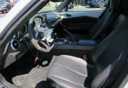 2017 Mazda MX-5 Miata RF - Image 28