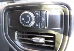 2021 Chevrolet Silverado 1500 - Image 28