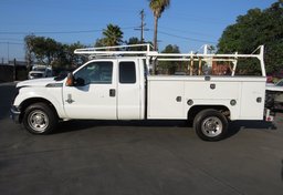 2014 Ford Super Duty F-350 SRW - Image 5