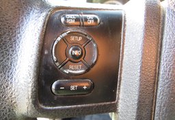 2014 Ford Super Duty F-350 SRW - Image 38