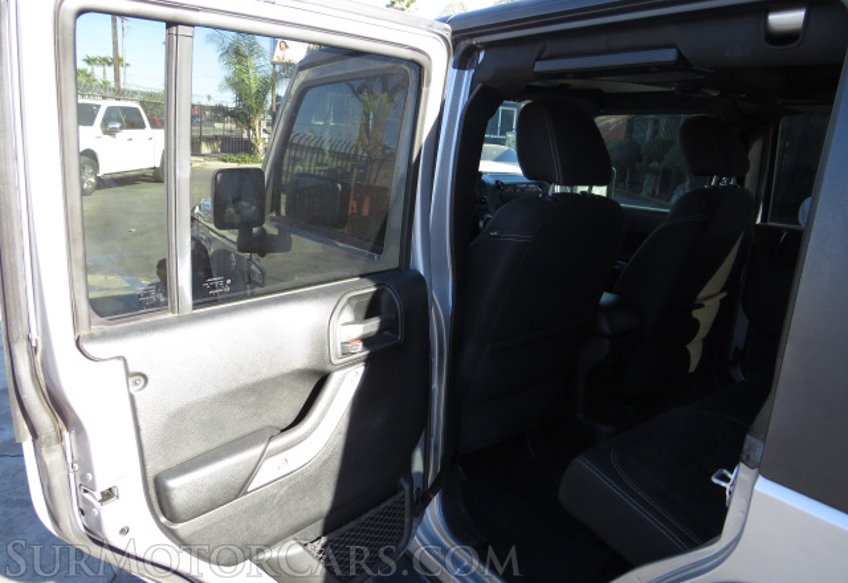 2018 Jeep Wrangler JK Unlimited - Image 25