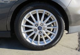 2016 Ford C-Max Energi - Image 19