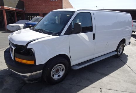 2018 GMC Savana Cargo Van