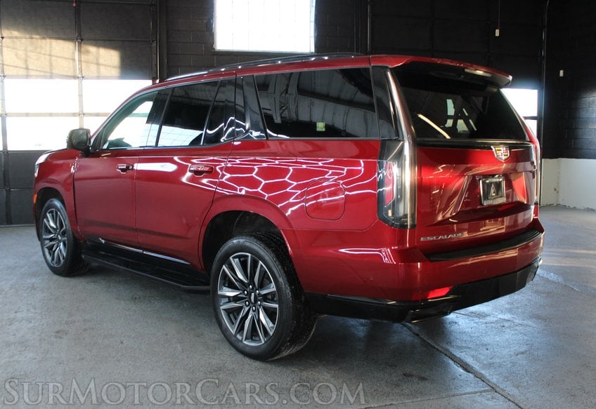 2023 Cadillac Escalade - Image 9