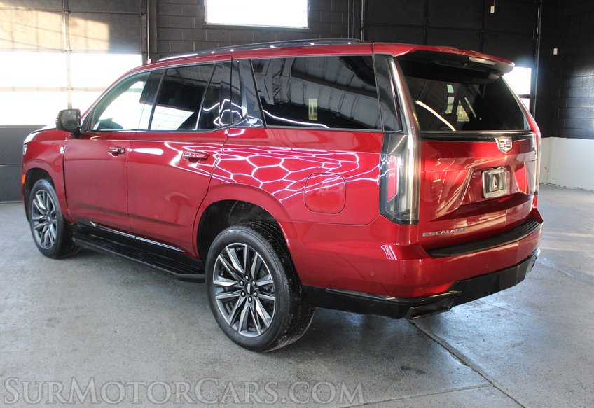 2023 Cadillac Escalade - Image 6