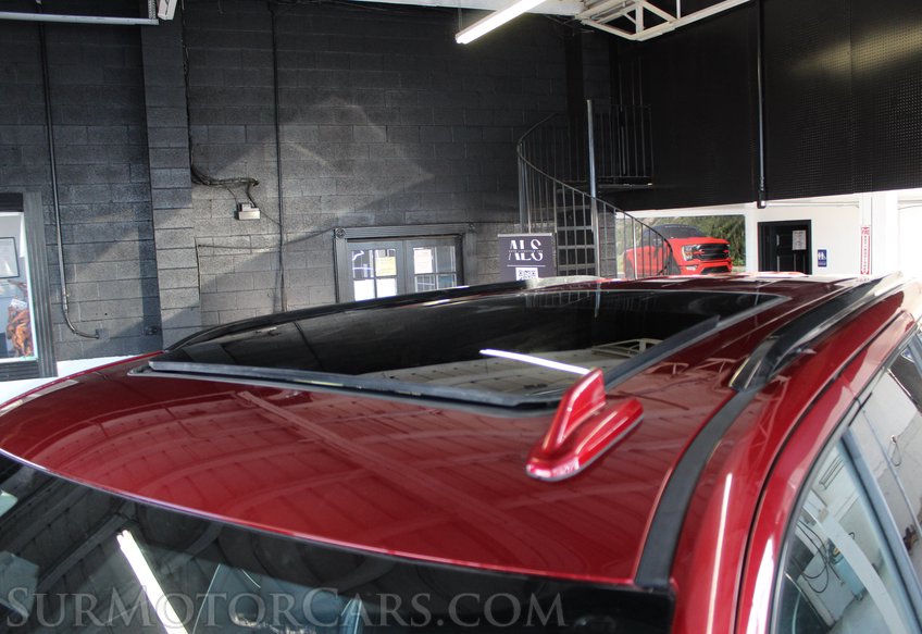 2023 Cadillac Escalade - Image 16