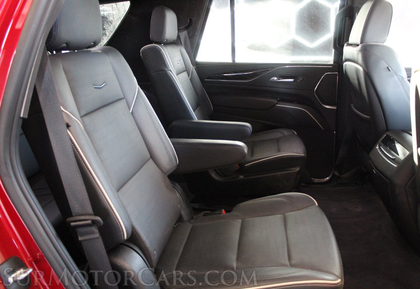 2023 Cadillac Escalade - Image 40