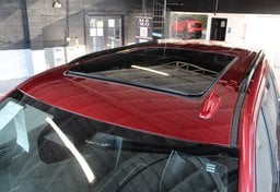 2023 Cadillac Escalade - Image 19