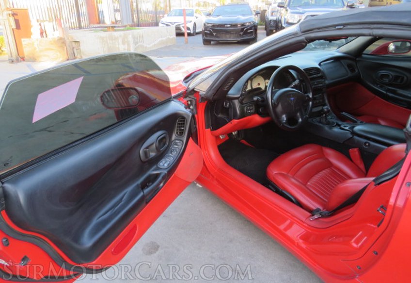 2000 Chevrolet Corvette - Image 19