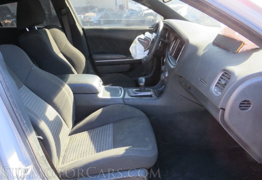 2020 Dodge Charger - Image 24