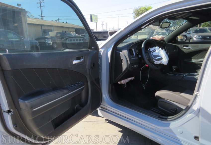 2020 Dodge Charger - Image 19