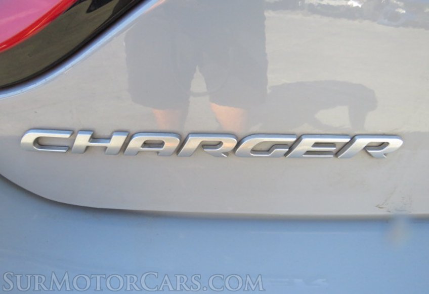 2020 Dodge Charger - Image 17