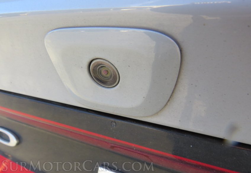 2020 Dodge Charger - Image 15