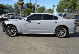 2020 Dodge Charger - Image 5