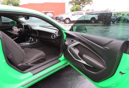 2017 Chevrolet Camaro - Image 19