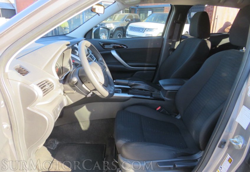 2020 Mitsubishi Eclipse Cross - Image 24