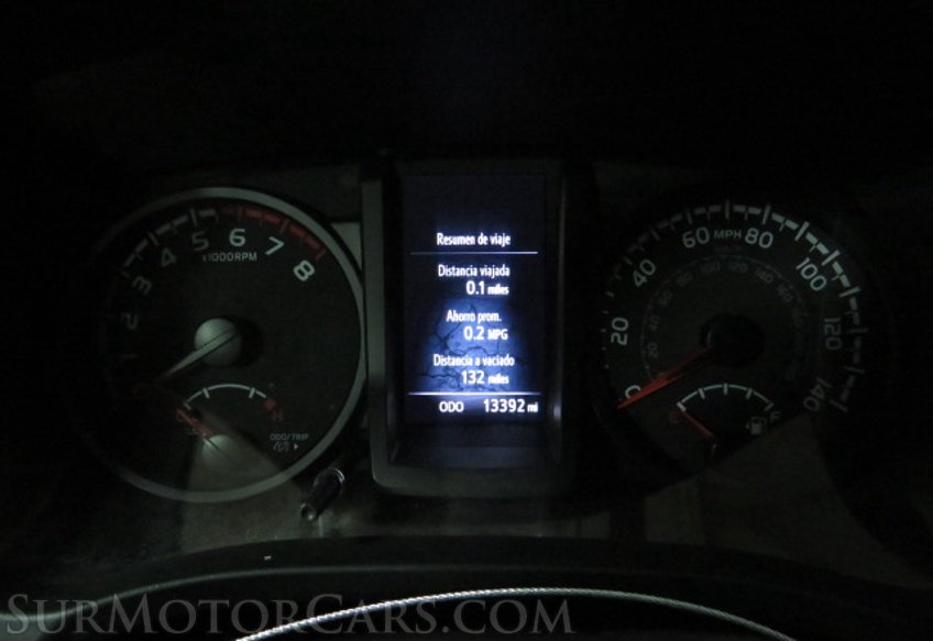 2020 Toyota Tacoma - Image 31