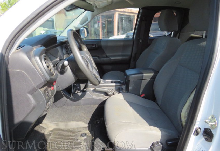 2020 Toyota Tacoma - Image 26