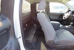 2020 Toyota Tacoma - Image 25
