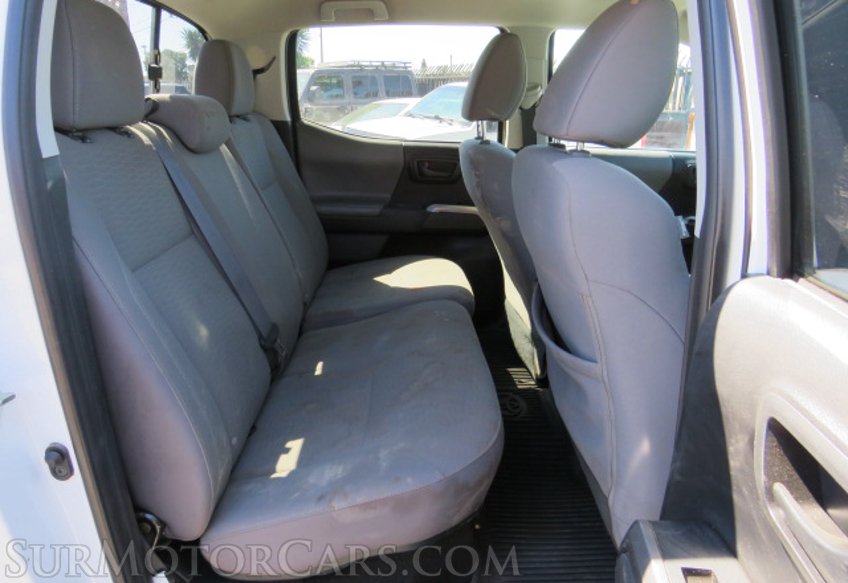 2019 Toyota Tacoma - Image 28