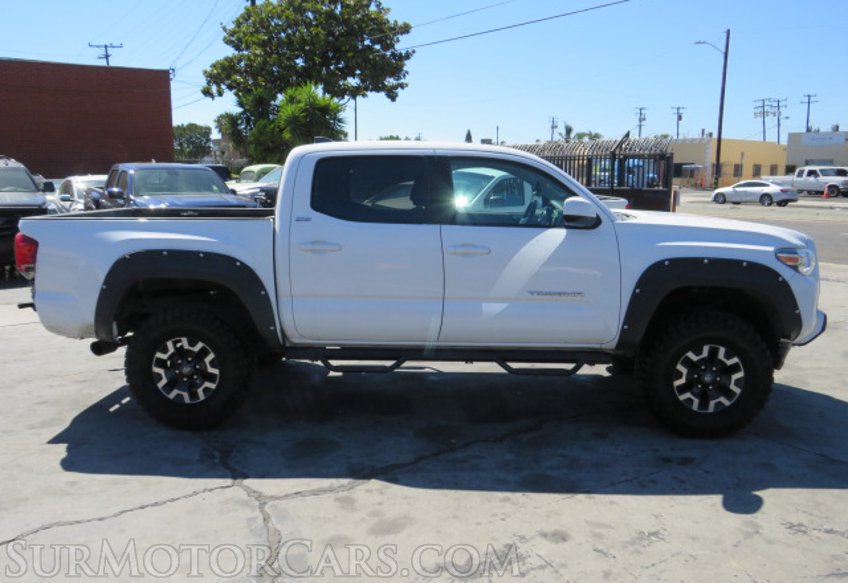 2019 Toyota Tacoma - Image 6