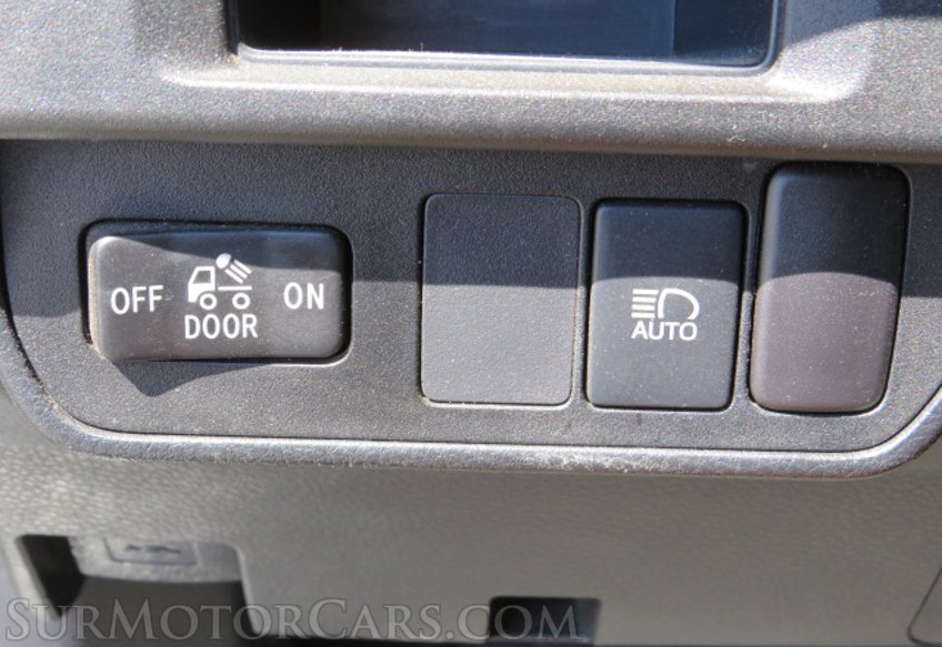 2019 Toyota Tacoma - Image 43