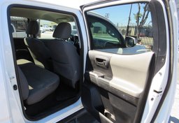 2019 Toyota Tacoma - Image 27